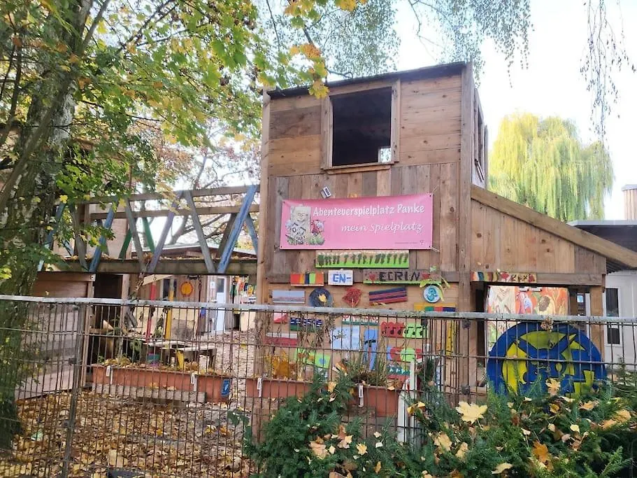 Gemuetliches Apartment Am Bach Nahe Bus Und Bahn Berlín
