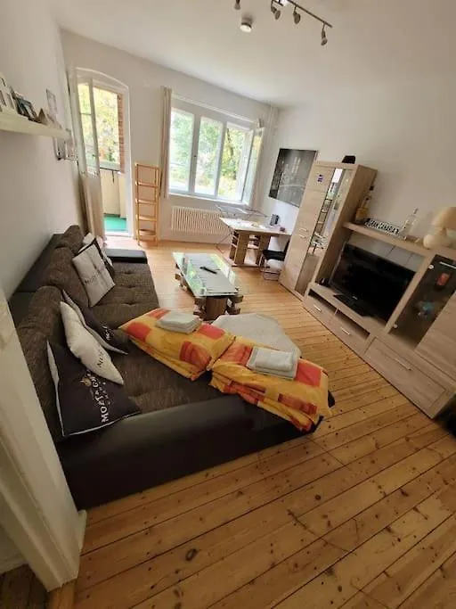Gemuetliches Apartment Am Bach Nahe Bus Und Bahn Berlín